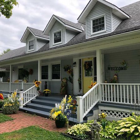 Yellow Door Bed And Breakfast Fort Erie Esterno foto