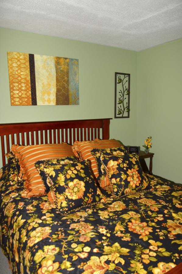 Yellow Door Bed And Breakfast Fort Erie Esterno foto
