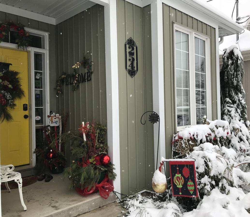 Yellow Door Bed And Breakfast Fort Erie Esterno foto