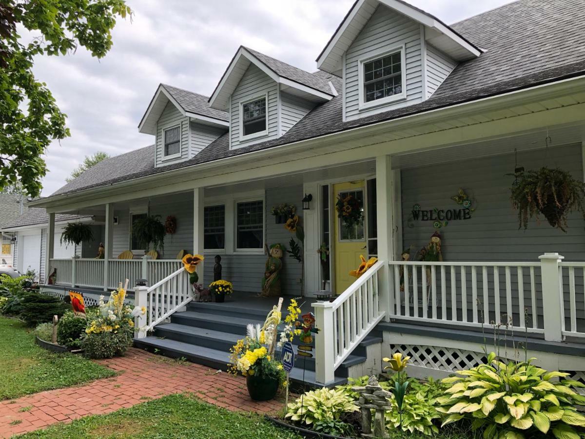 Yellow Door Bed And Breakfast Fort Erie Esterno foto